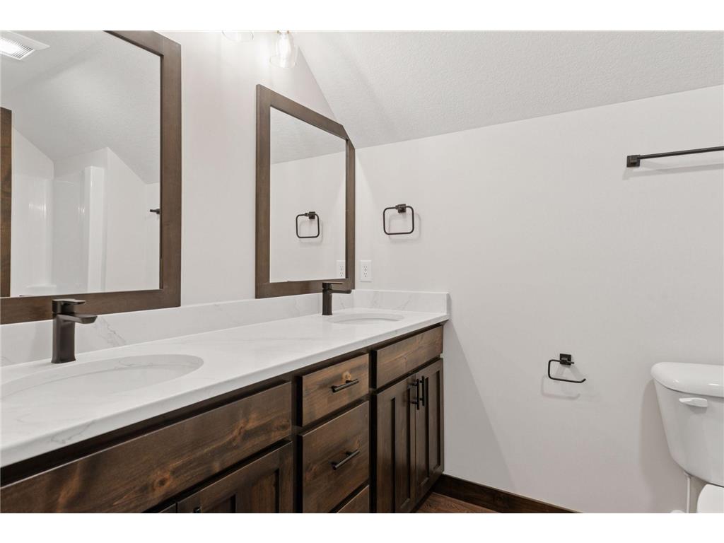 729 163rd Street Hammond WI 54015 6795408 image25