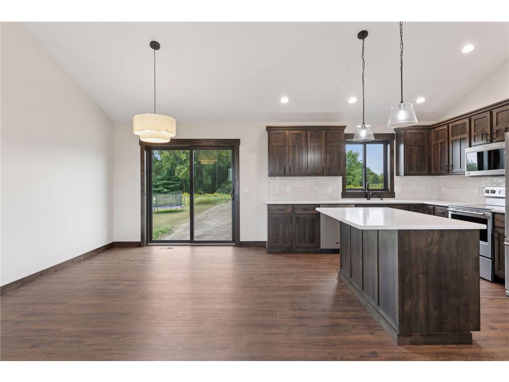 729 163rd Street Hammond WI 54015 6795408 image6