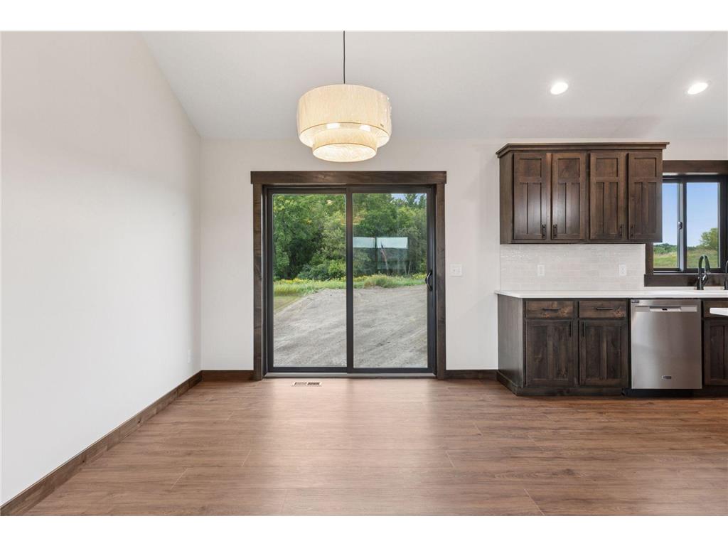 729 163rd Street Hammond WI 54015 6795408 image7