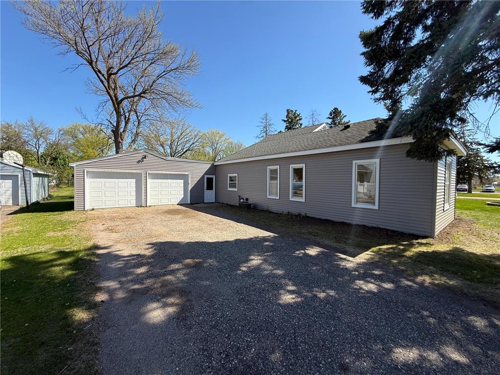 729 E Ripley Street Litchfield MN 55355 7073258 image1