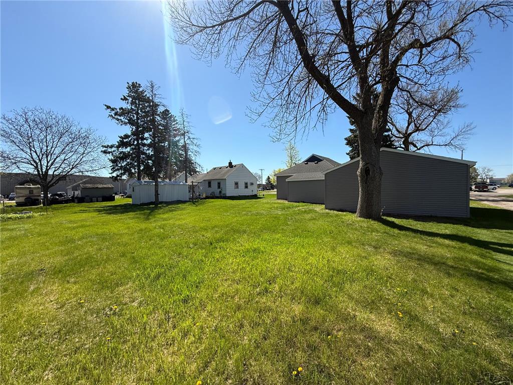 729 E Ripley Street Litchfield MN 55355 7073258 image22
