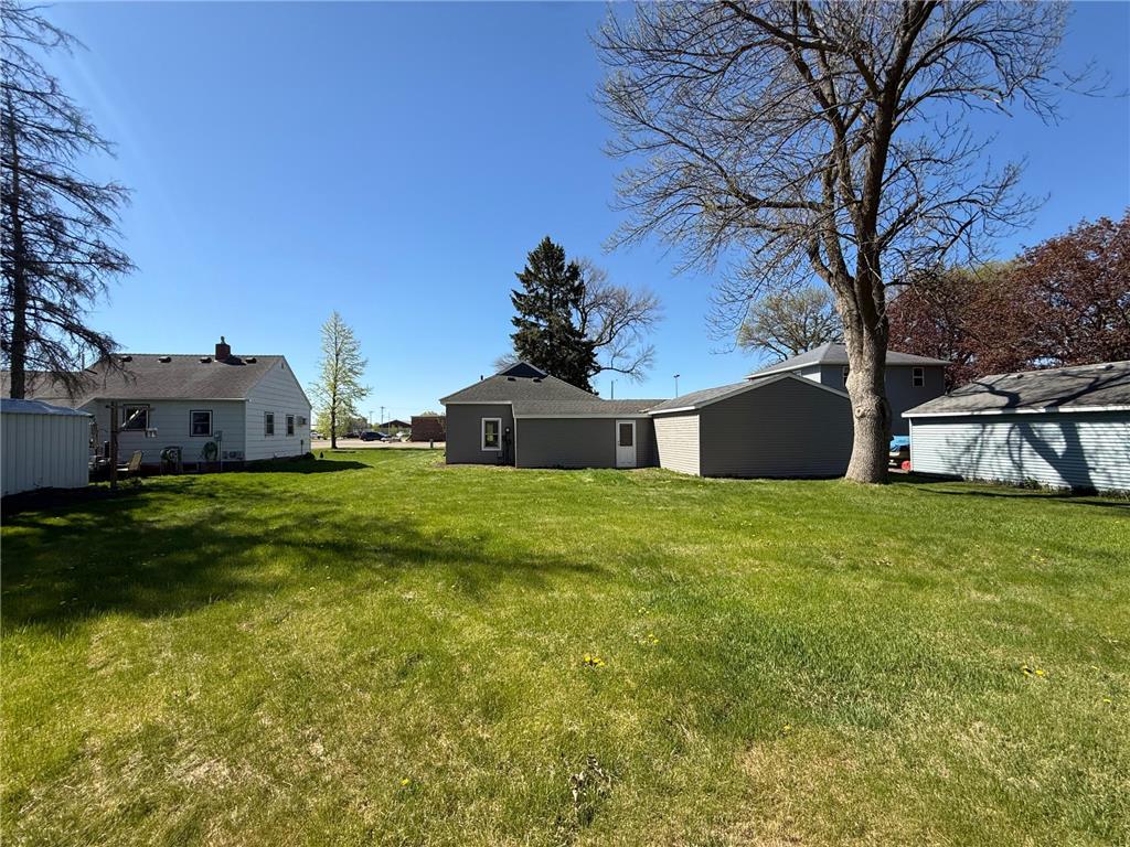 729 E Ripley Street Litchfield MN 55355 7073258 image24