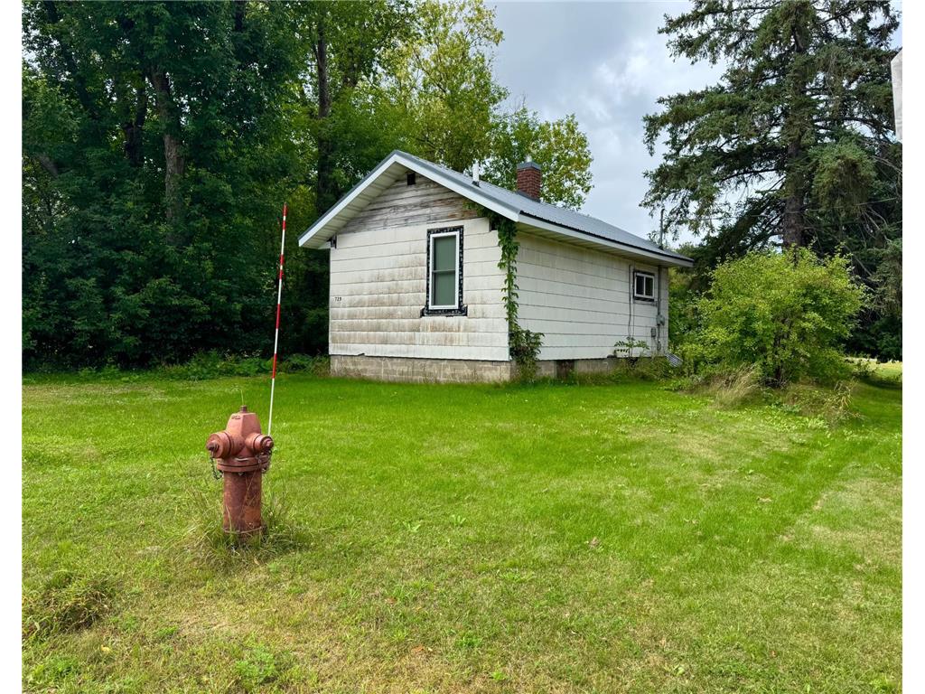 729 NW 3rd Avenue Grand Rapids MN 55744 6777413 image1