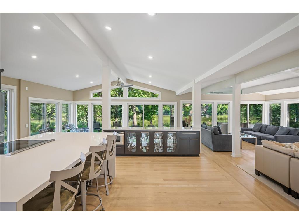 730 Amber Drive Shoreview MN 55126 - Emily 6752092 image14