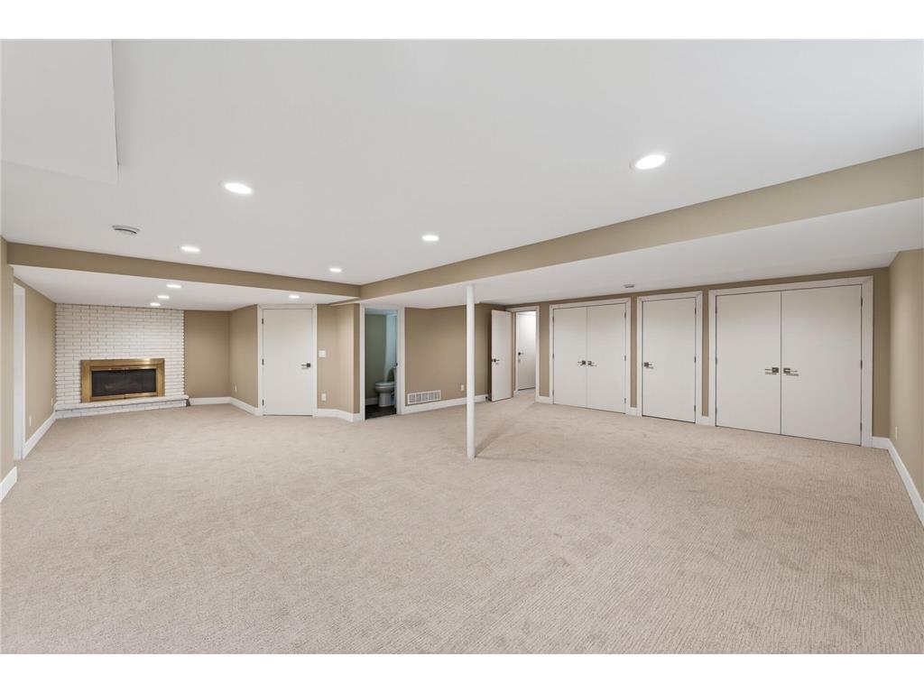 730 Amber Drive Shoreview MN 55126 - Emily 6752092 image42