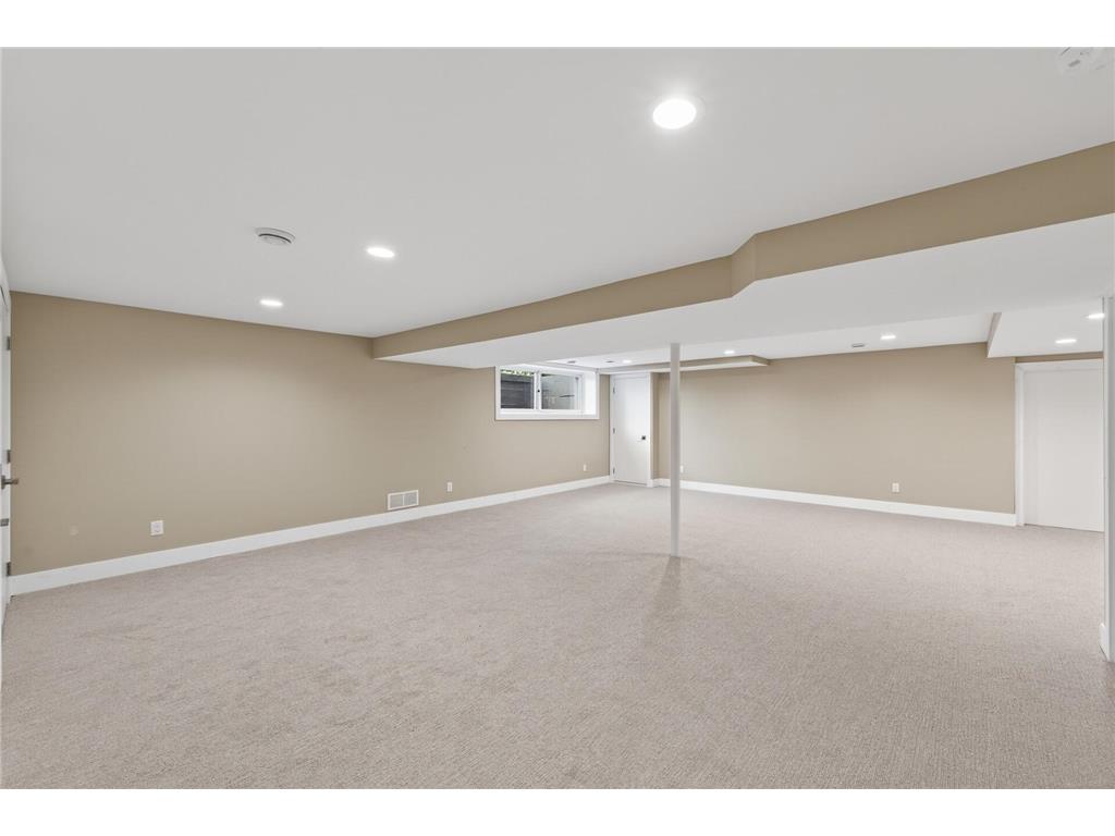 730 Amber Drive Shoreview MN 55126 - Emily 6752092 image43