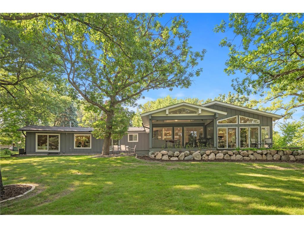 730 Amber Drive Shoreview MN 55126 - Emily 6752092 image47