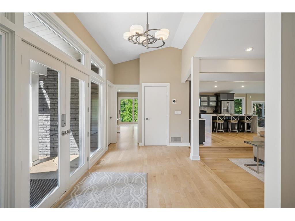 730 Amber Drive Shoreview MN 55126 - Emily 6752092 image7