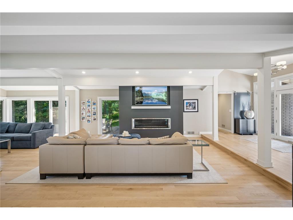 730 Amber Drive Shoreview MN 55126 - Emily 6752092 image9
