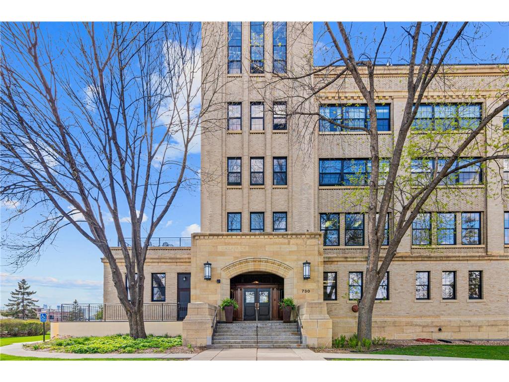 730 Stinson Boulevard #309 Minneapolis MN 55413 7066699 image1