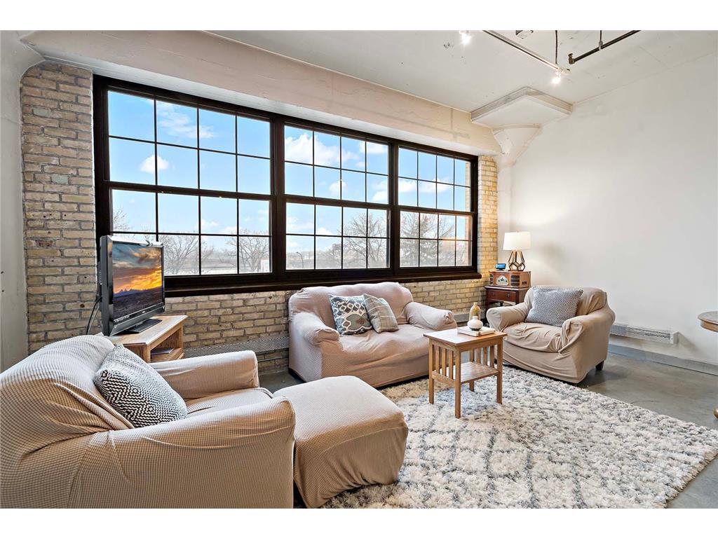 730 Stinson Boulevard #320 Minneapolis MN 55413 6679606 image1