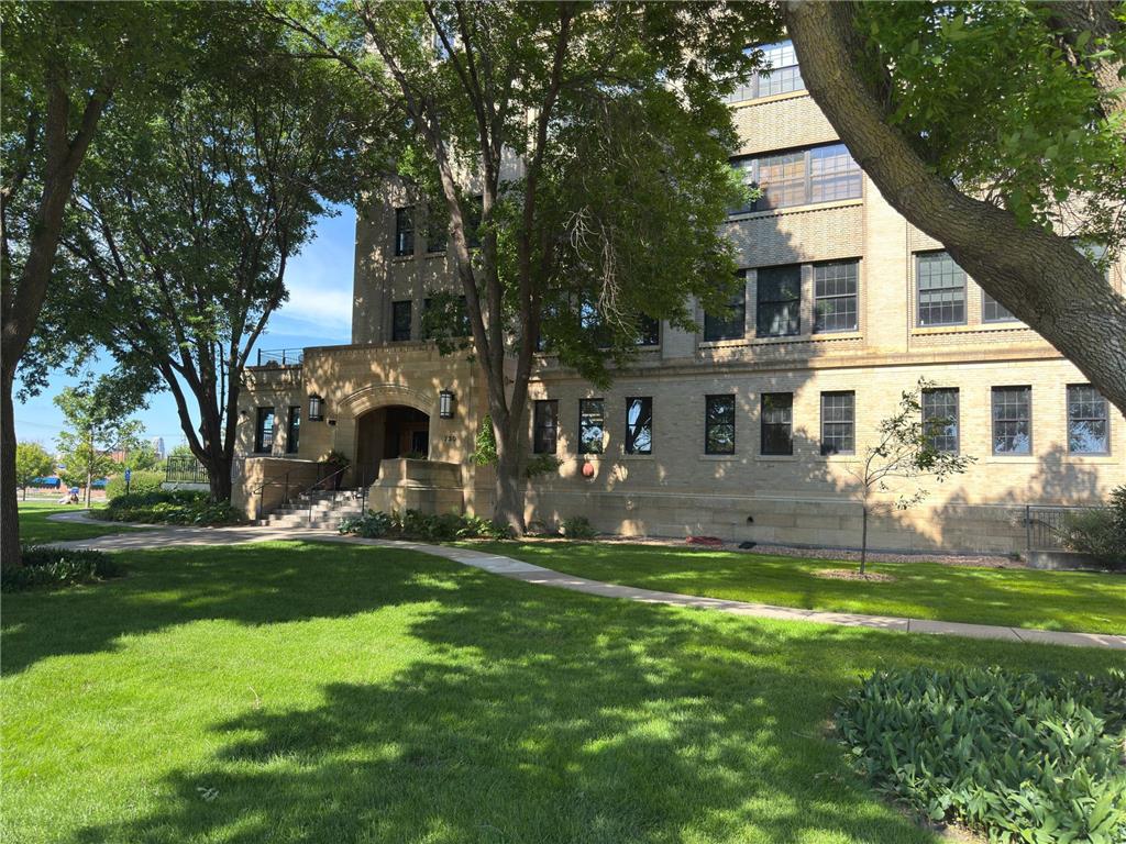 730 Stinson Boulevard #407 Minneapolis MN 55413 7106667 image25