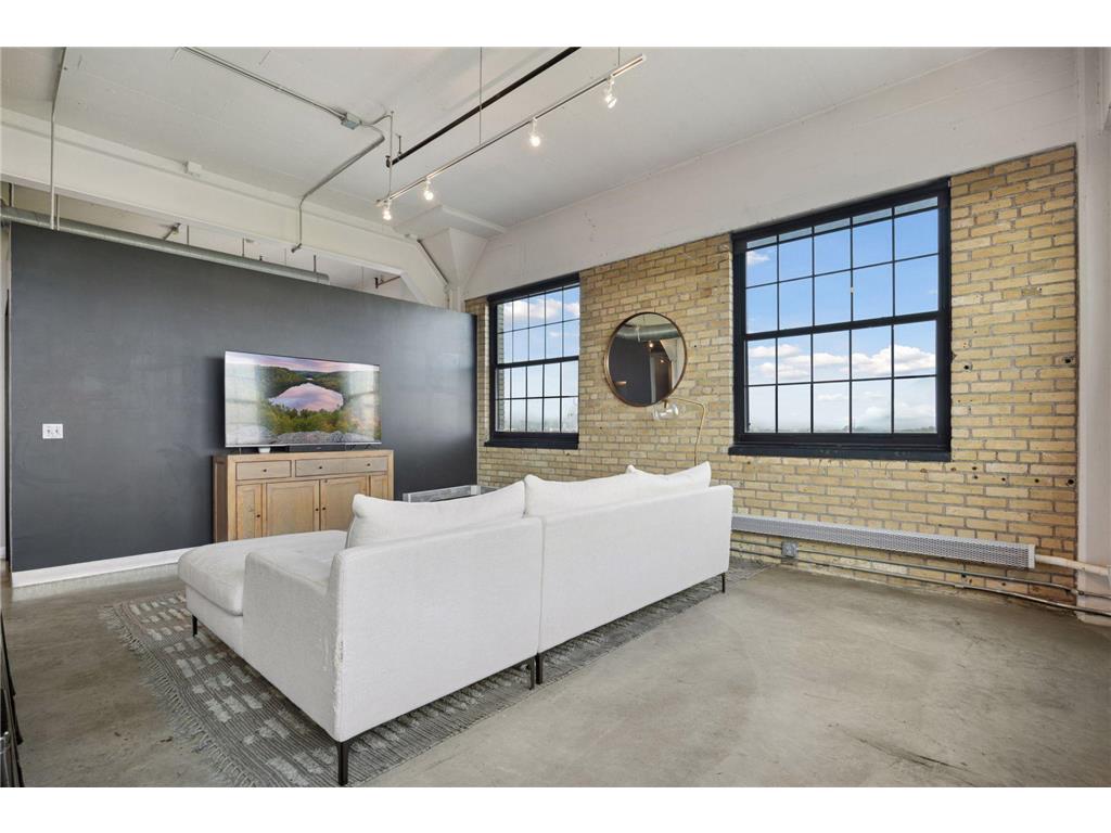 730 Stinson Boulevard #414 Minneapolis MN 55413 6791199 image5