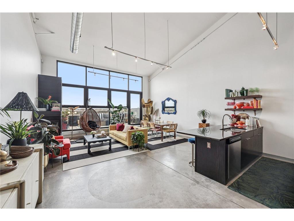 730 Stinson Boulevard #516 Minneapolis MN 55413 6809913 image1