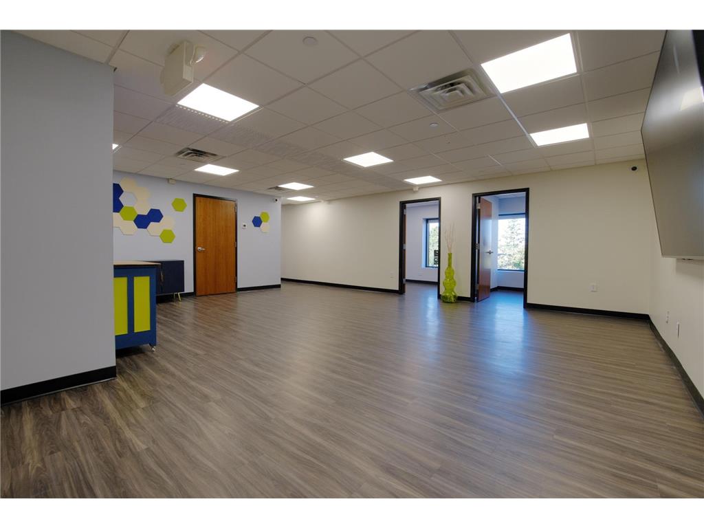 7300 France Avenue S #301 Edina MN 55435 6818205 image2