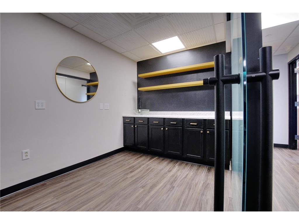 7300 France Avenue S #301 Edina MN 55435 6818205 image20