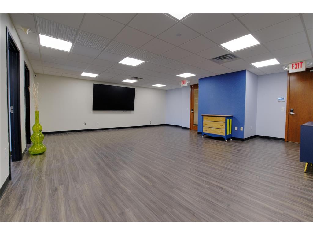 7300 France Avenue S #301 Edina MN 55435 6818205 image4