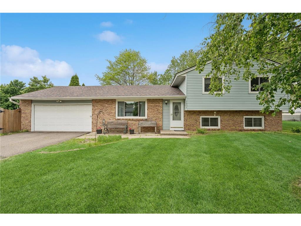 7301 Drew Avenue N Brooklyn Park MN 55443 6735380 image1