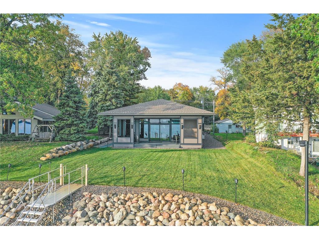 7301 N Shore Trail N Forest Lake MN 55025 - Forest 6357879 image1