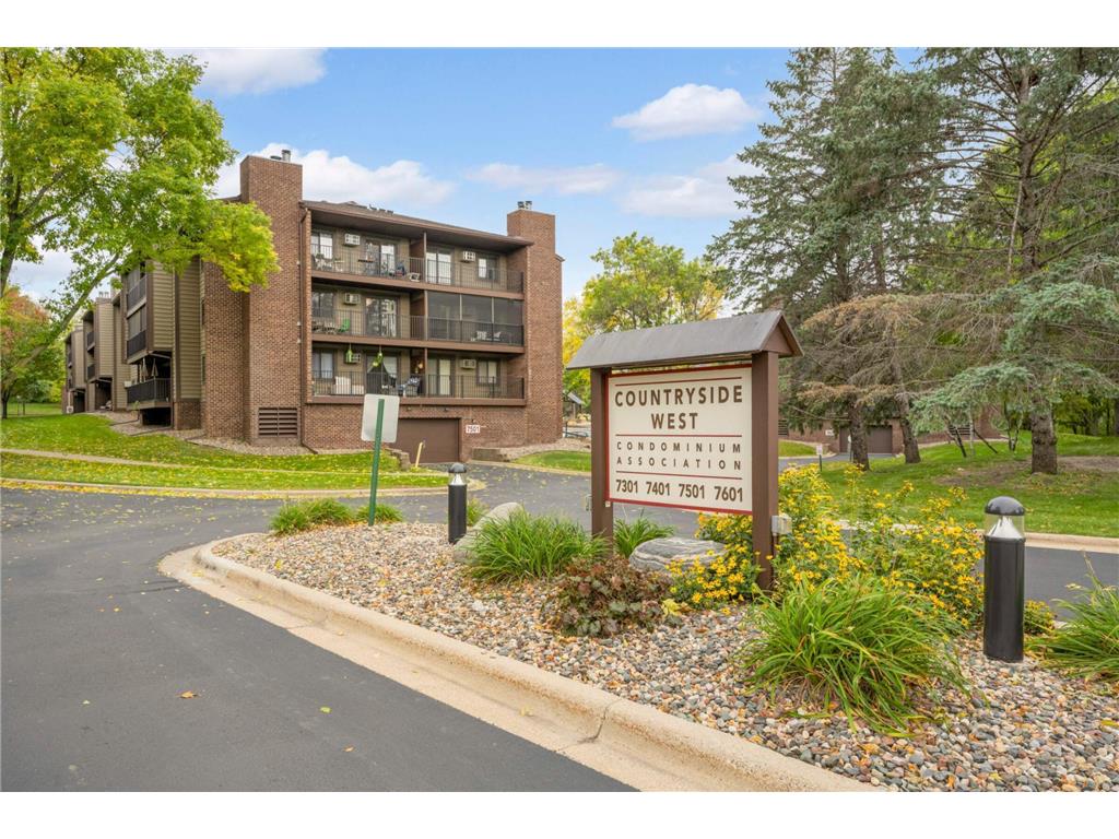 7301 W 101st Street #102 Bloomington MN 55438 6446900 image1