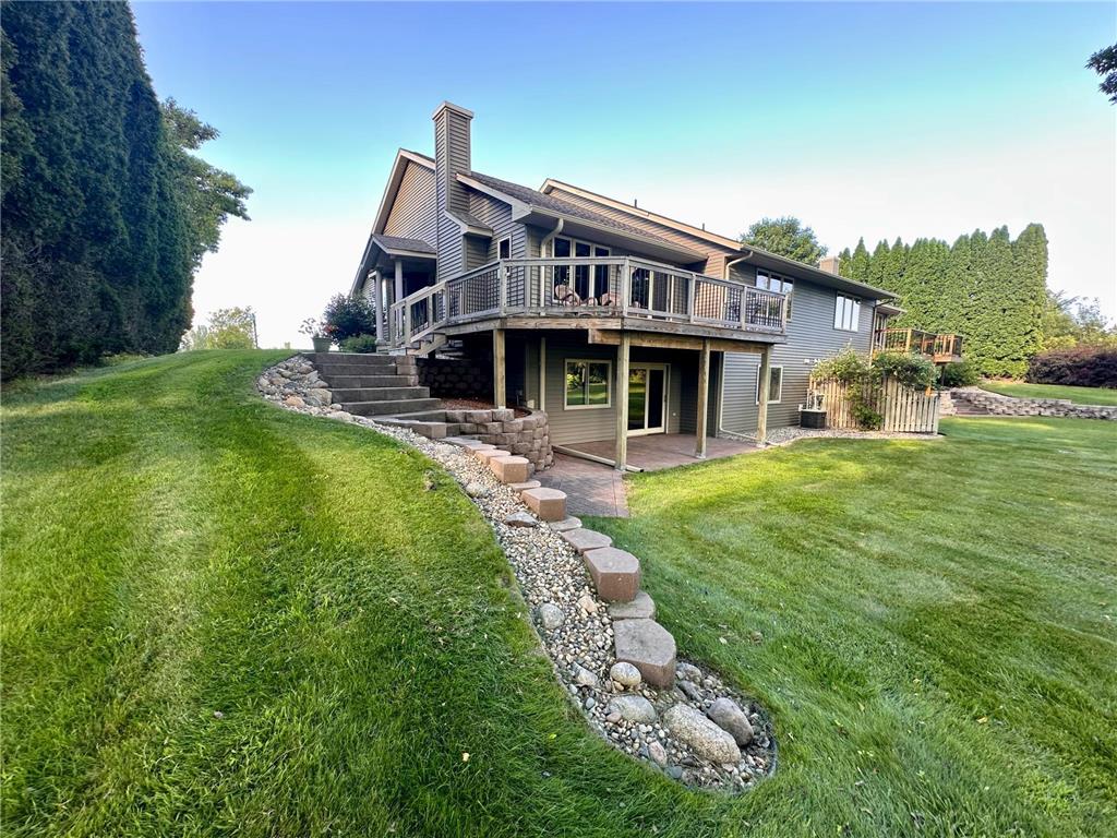 7305 164th Avenue NE New London Twp MN 56273 6775838 image1