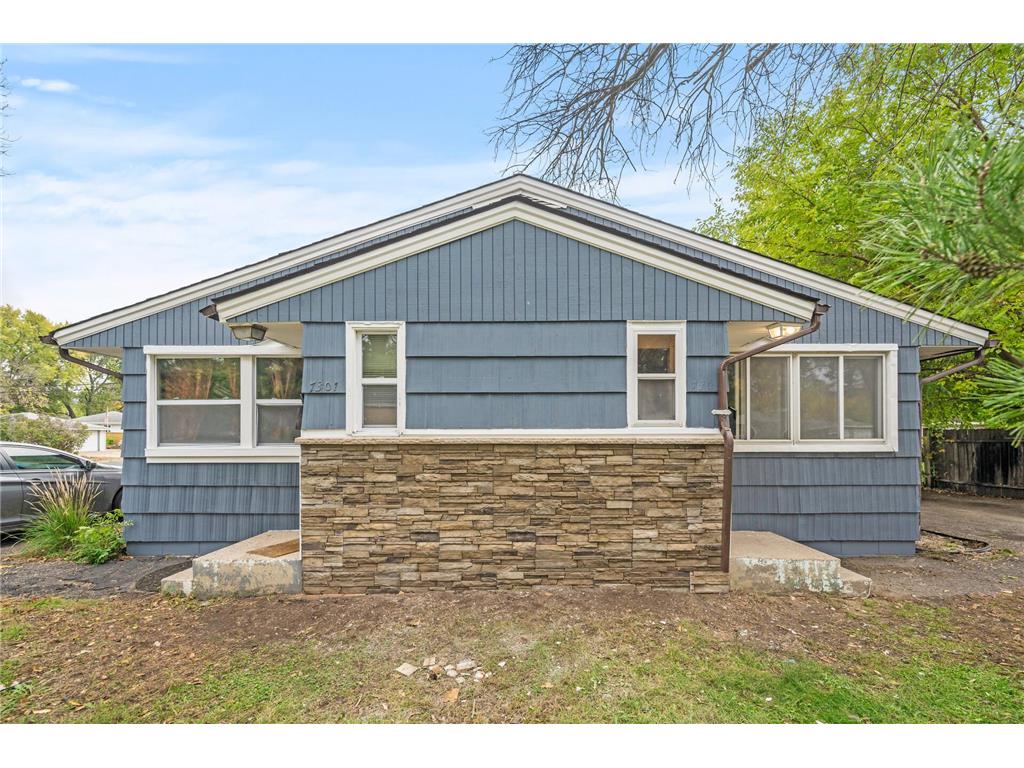 7305 65th Avenue N Brooklyn Park MN 55428 6447415 image1