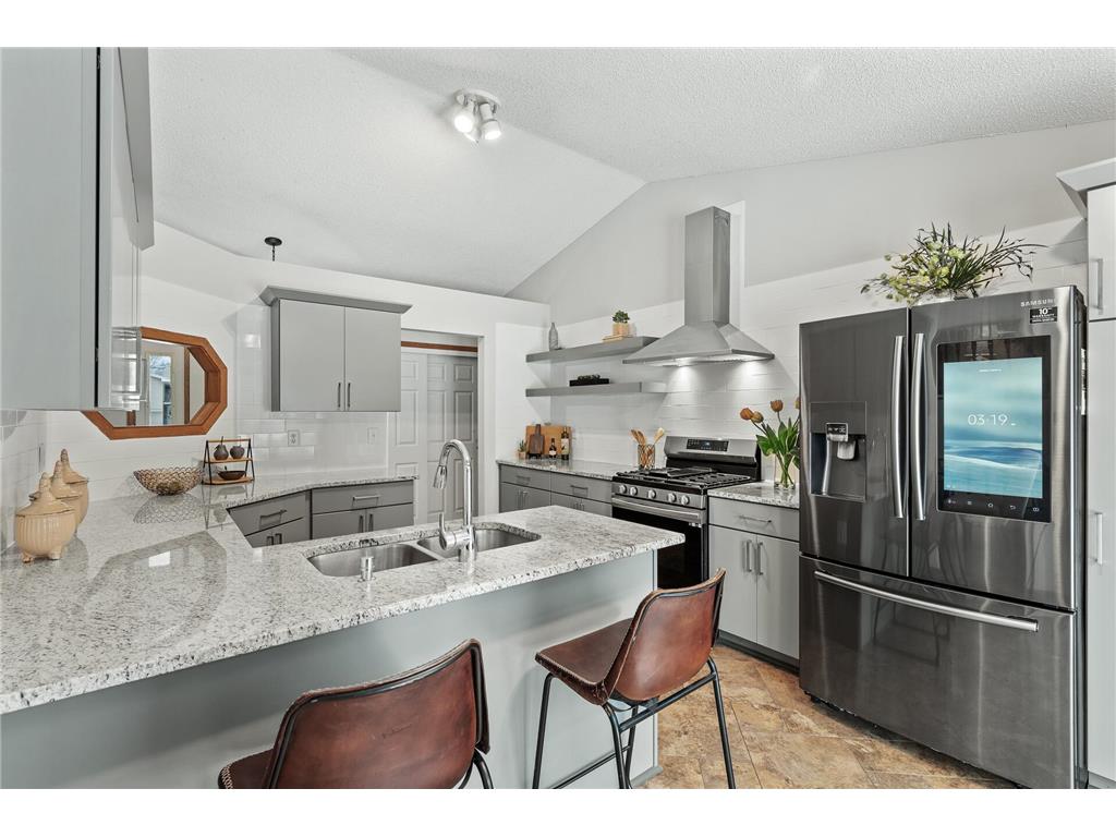 7308 James Avenue N Brooklyn Park MN 55444 6457296 image1