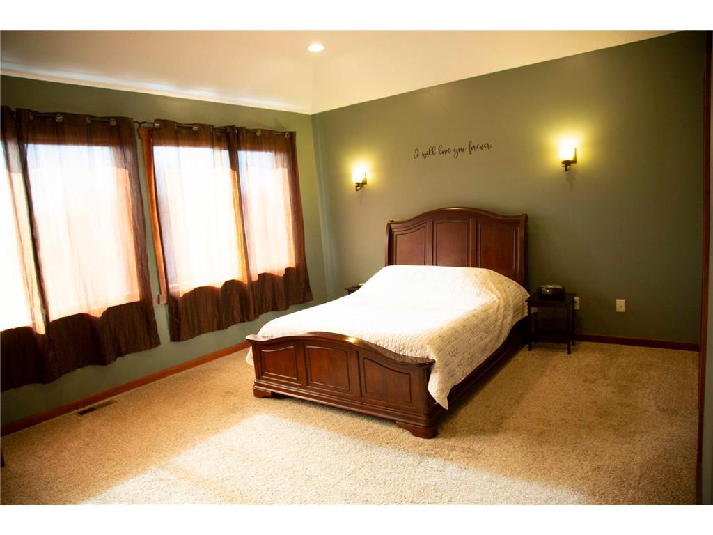 731 St James Circle Litchfield MN 55355 7082000 image9