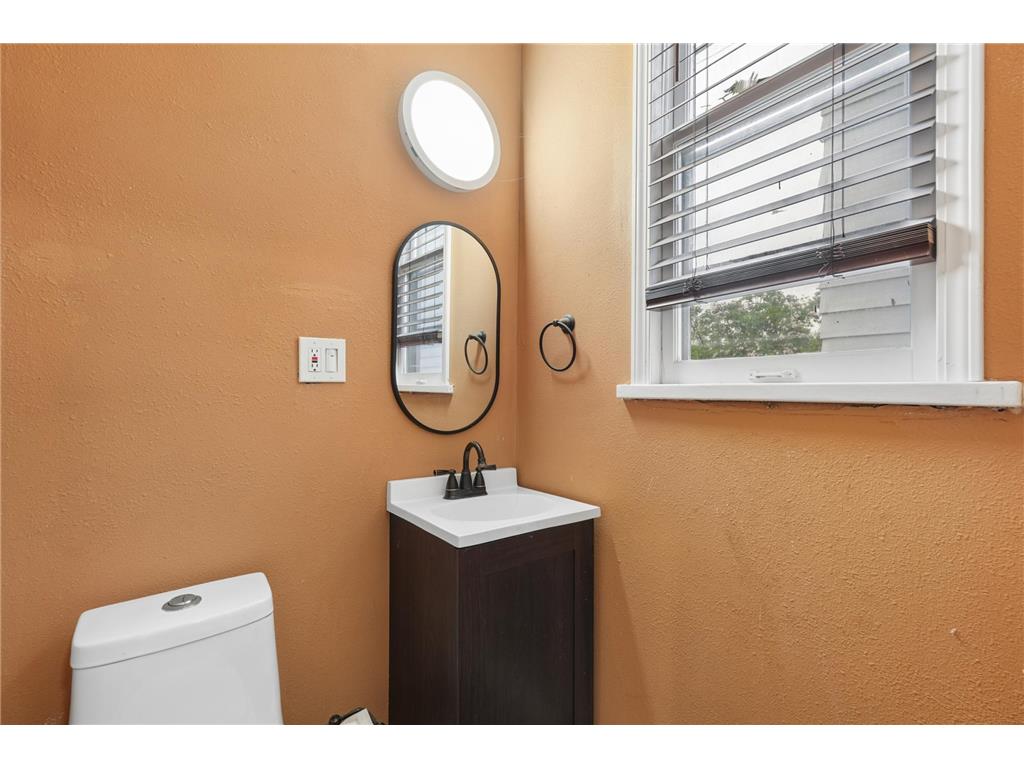 731 Thomas Avenue Saint Paul MN 55104 7076438 image26
