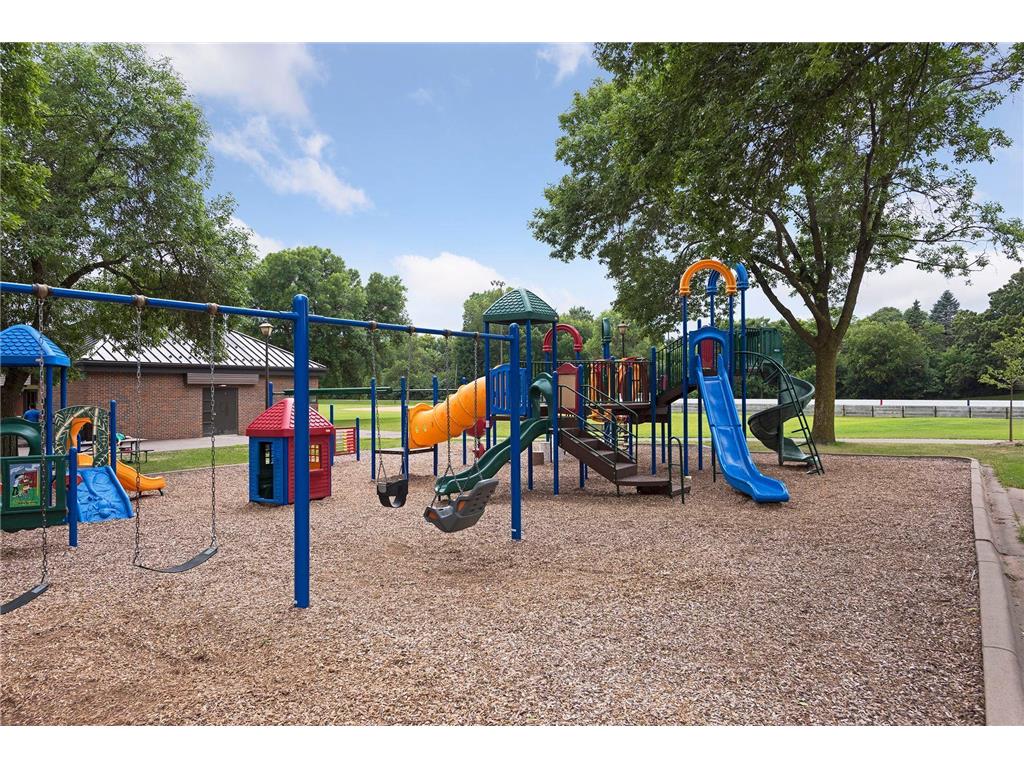 7310 Harold Avenue Golden Valley MN 55427 7040443 image15