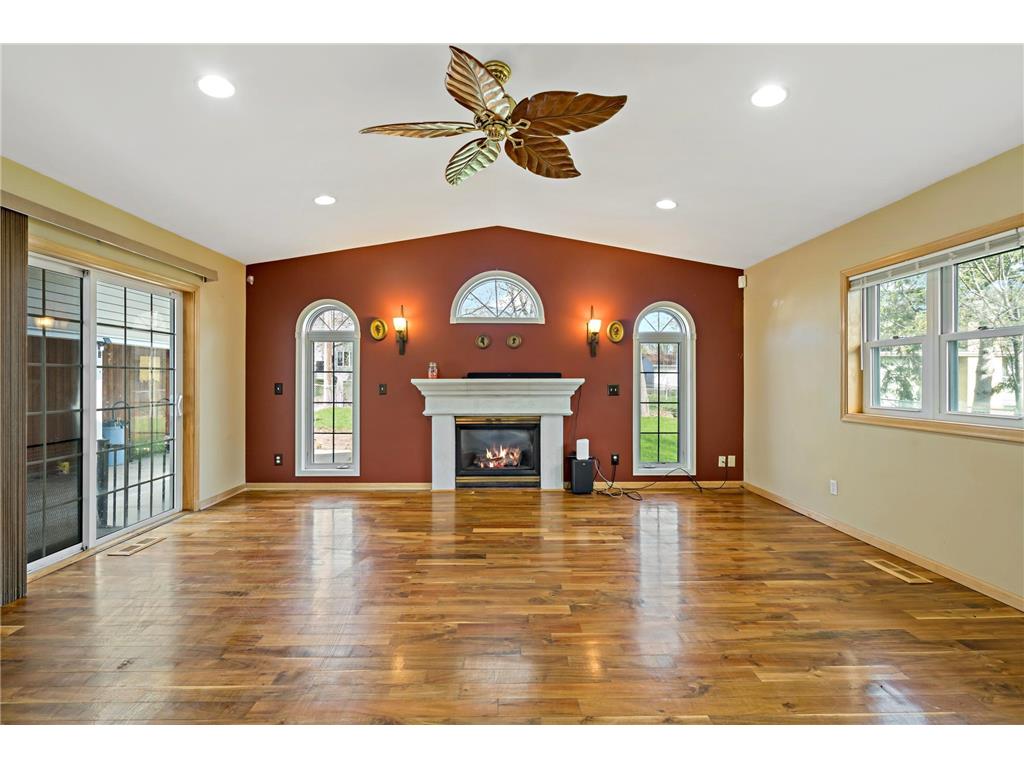 7311 Jackson Street NE Fridley MN 55432 6361447 image1