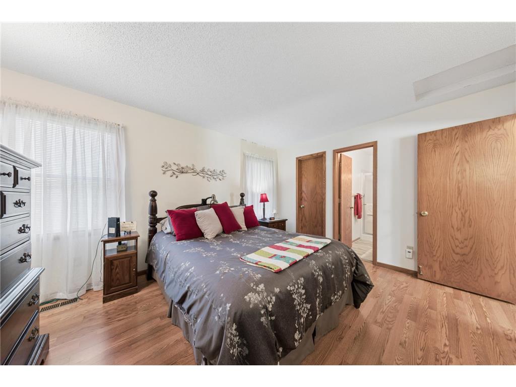 7312 Parkview Drive Mounds View MN 55112 7066152 image18