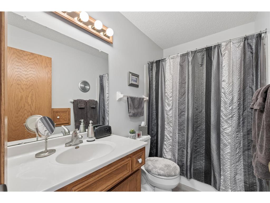 7312 Parkview Drive Mounds View MN 55112 7066152 image22
