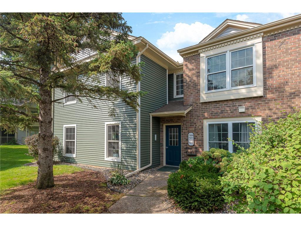 7313 W 109th Street Bloomington MN 55438 6591814 image1