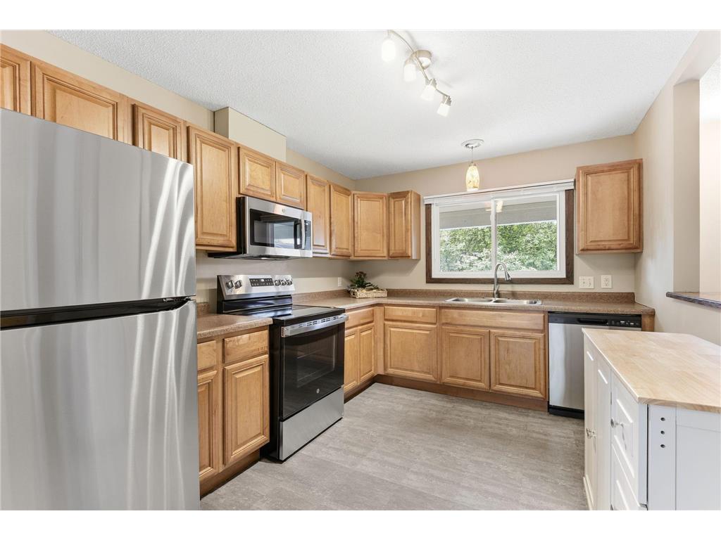 7315 Stewart Drive Eden Prairie MN 55346 7074000 image3