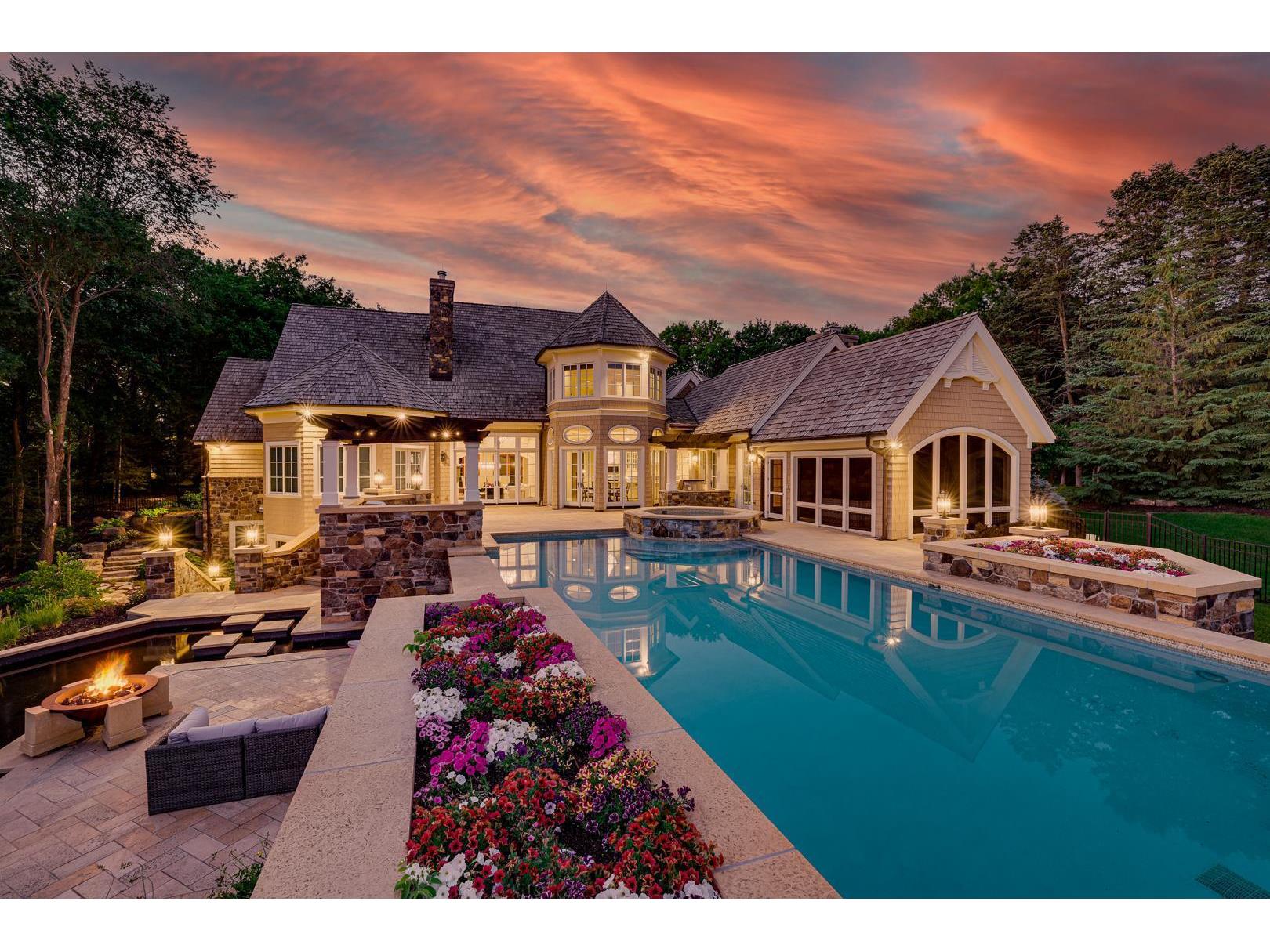 7317 Auto Club Road, Bloomington, MN, 55438 MLS 5769170 Edina Realty