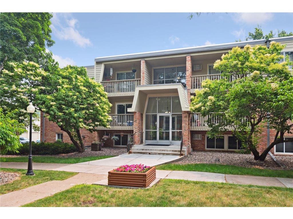 7318 W 22nd Street #304 Saint Louis Park MN 55426 6387531 image1