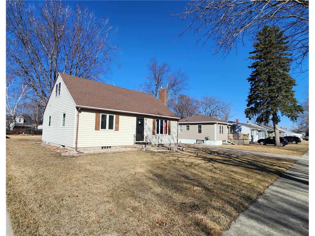 732 6th Avenue SW Pipestone MN 56164 6688498 image1