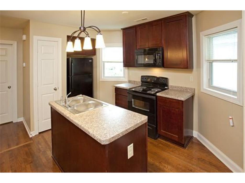 732 Jessamine Avenue E Saint Paul MN 55106 7070564 image4