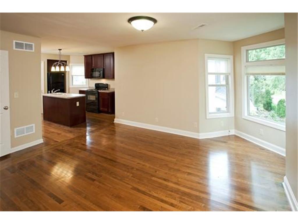 732 Jessamine Avenue E Saint Paul MN 55106 7070564 image5