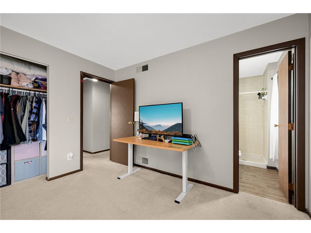 732 Rondo Avenue Saint Paul MN 55104 7053778 image16