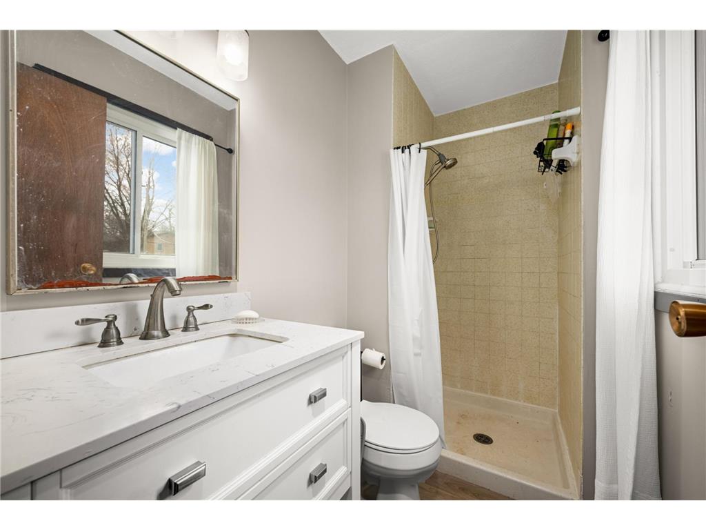 732 Rondo Avenue Saint Paul MN 55104 7053778 image17