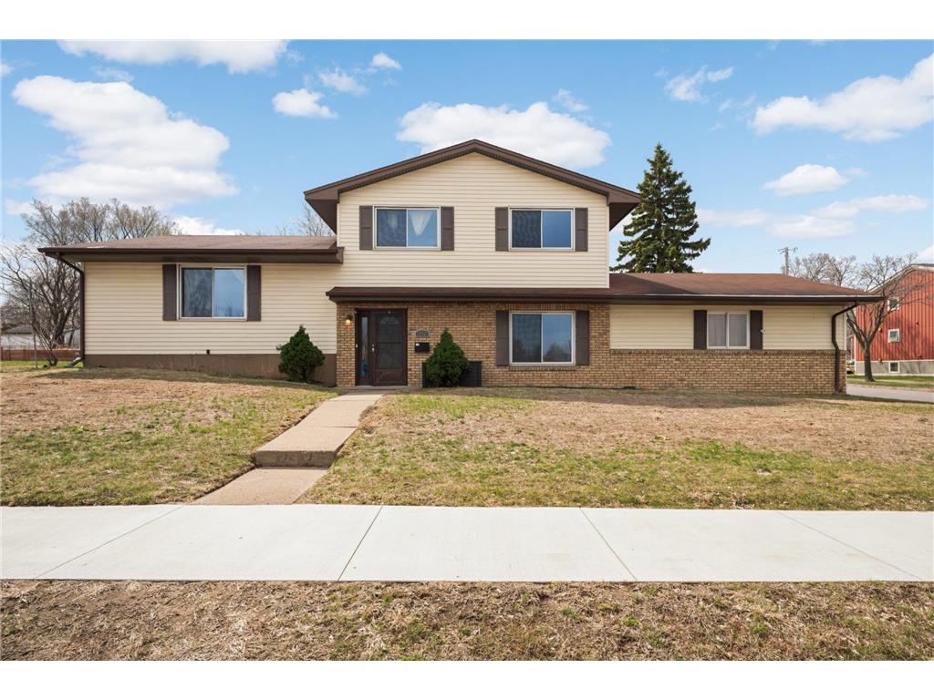 732 Rondo Avenue Saint Paul MN 55104 7053778 image2