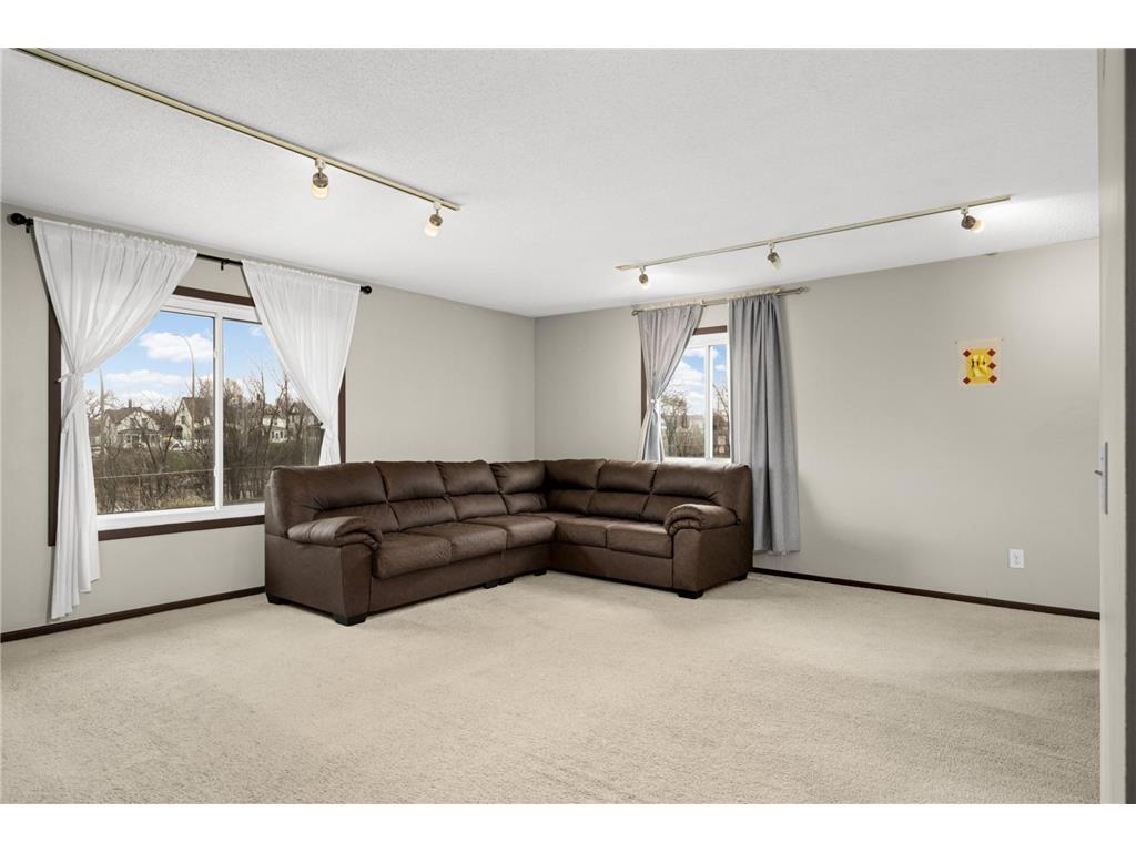 732 Rondo Avenue Saint Paul MN 55104 7053778 image6