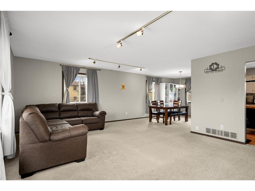 732 Rondo Avenue Saint Paul MN 55104 7053778 image7