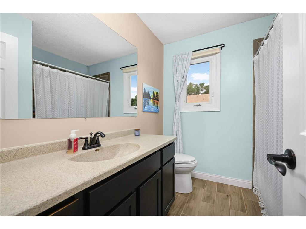 7321 Woodstock Curve Bloomington MN 55438 7049454 image20