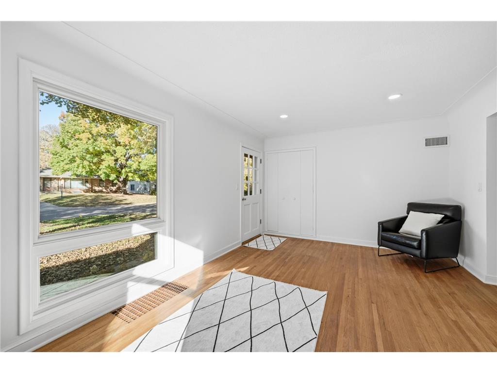 7329 Fremont Avenue S Richfield MN 55423 6808402 image23