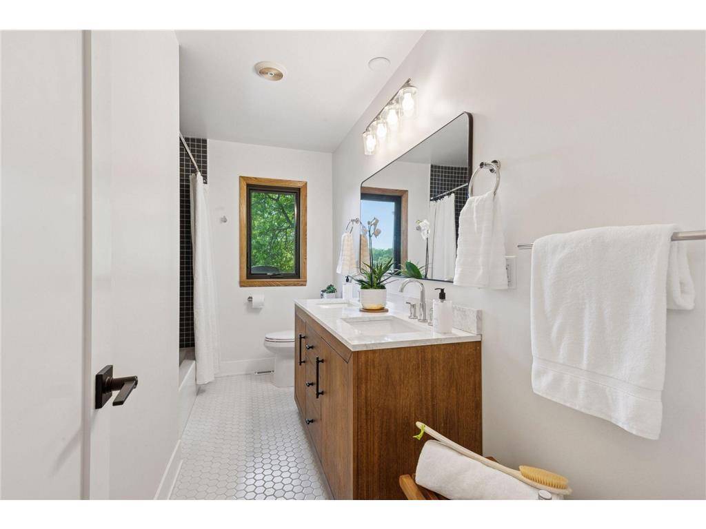 7329 Ridgeway Road Golden Valley MN 55427 7022133 image38