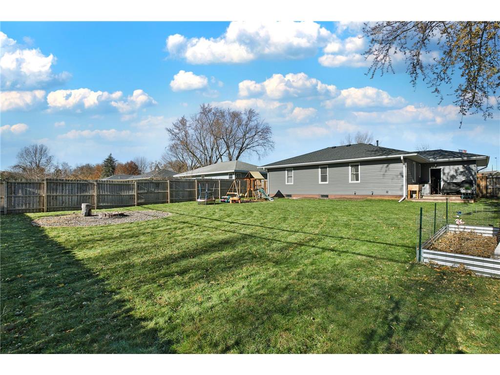 733 E Academy Street Owatonna MN 55060 7042243 image16