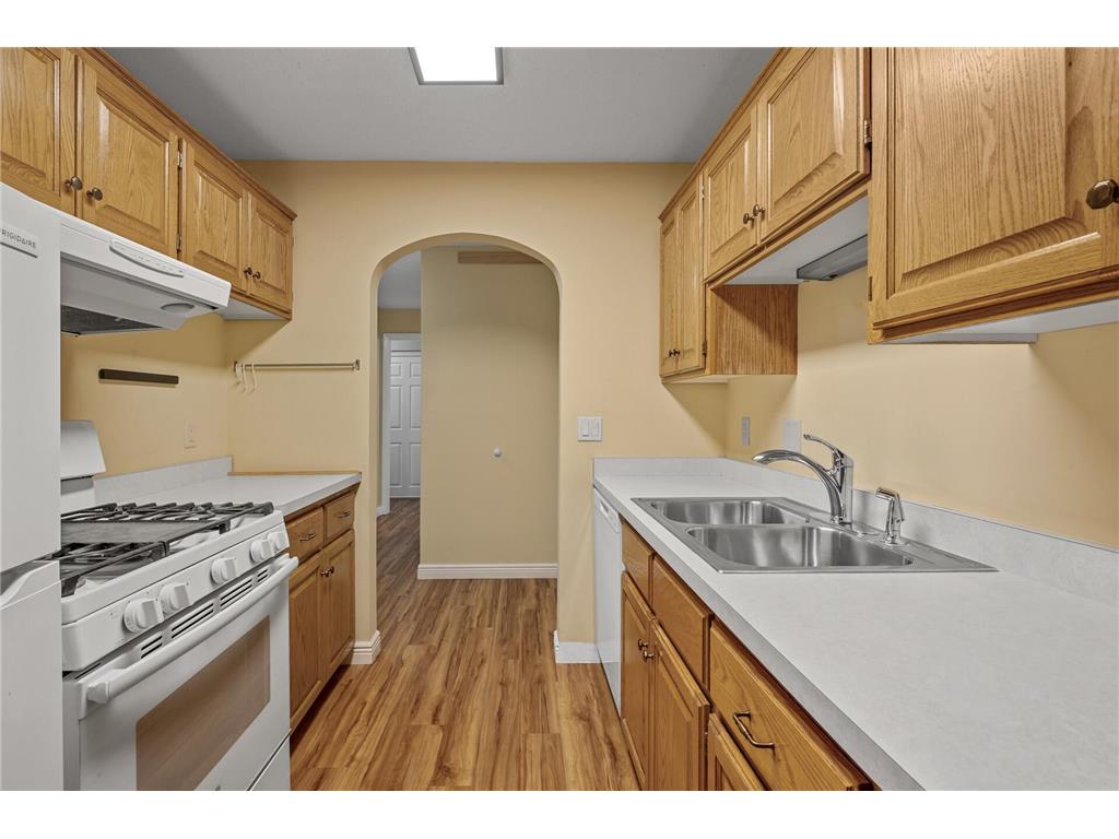 7330 York Avenue S #1111 Edina MN 55435 6459447 image1